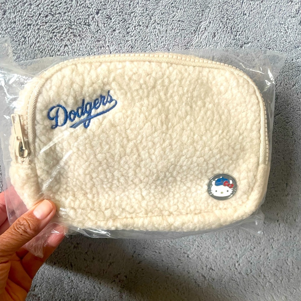 Hello Kitty 50th Anniversary x Los Angeles Dodgers Sherpa Fanny Pack NEW